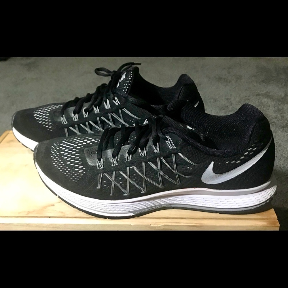Nike Air Pegasus 32 men’s size 10.